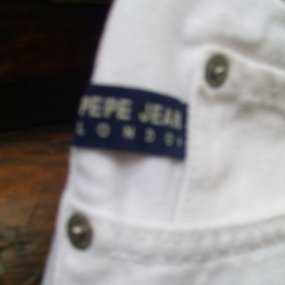 Vintage Pepe London White Mom High Rise Jean Shorts SZ 27 - Picture 4 of 4